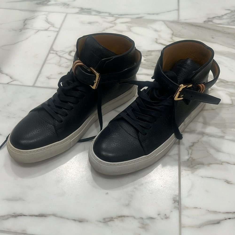 Buscemi men’s shoes size 42 (10). Black with belt. Excellent condition.